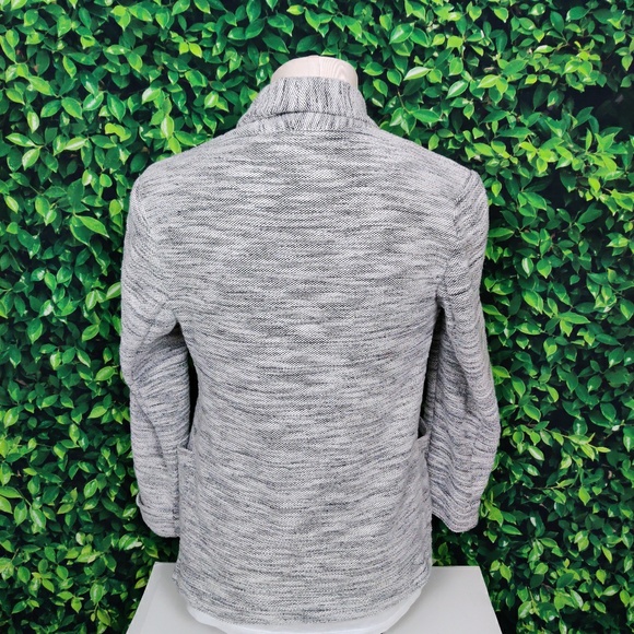 Suzy Shier Cardigan (Grey/White) - Picture 3 of 8